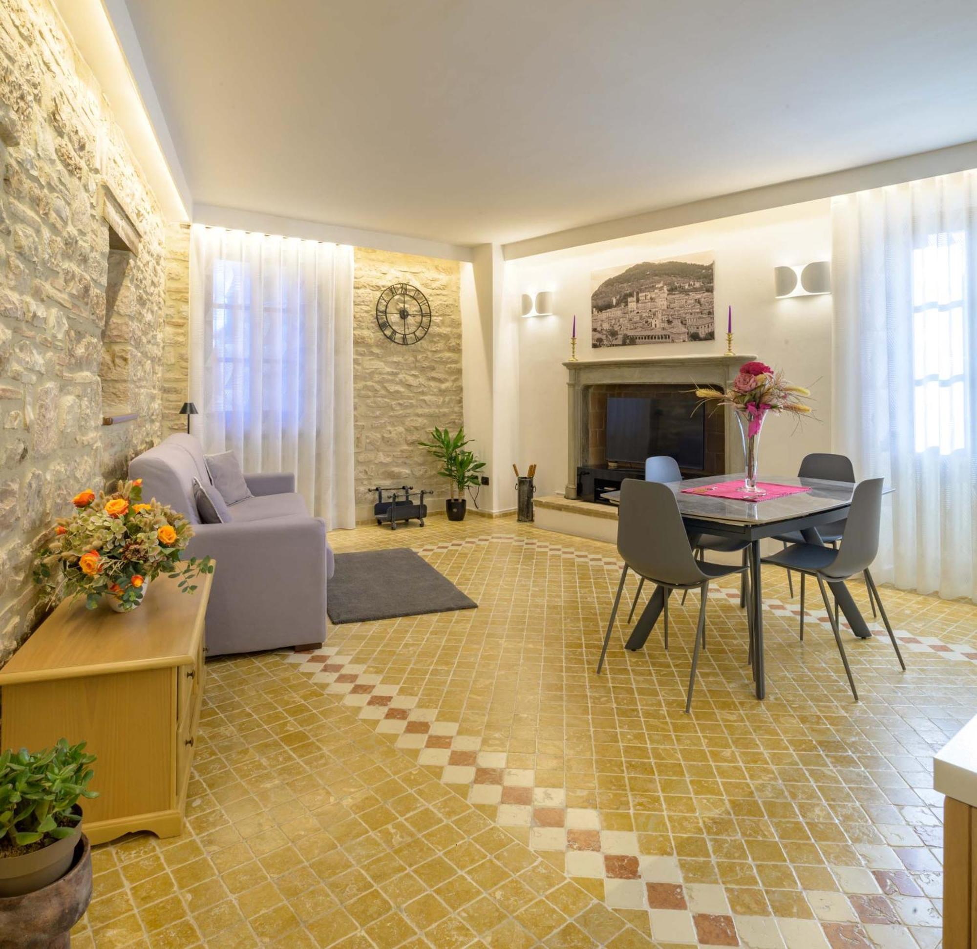 Appartamento Dimora Giada & Gloria Gubbio Esterno foto
